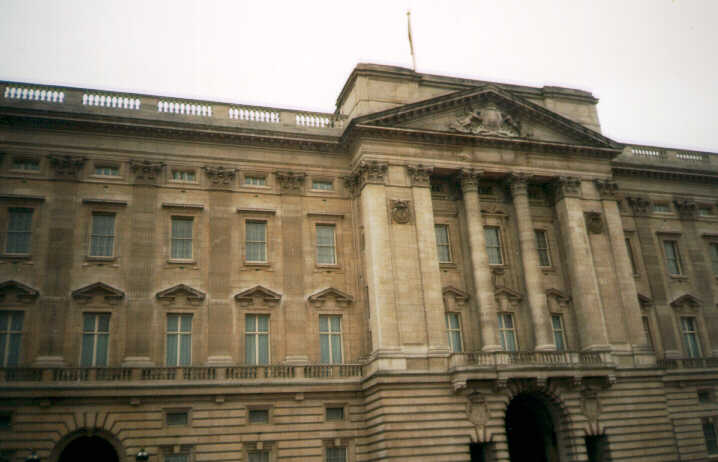 Buckingham Palast.JPG (39187 Byte)